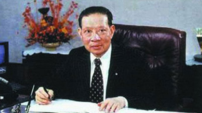 中国最富包租婆邝肖卿 老公是白手起家的商人 2