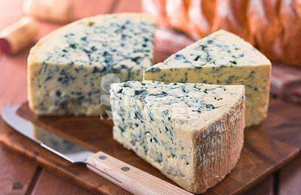 蓝纹奶酪为什么这么臭 蓝纹奶酪怎么吃 3