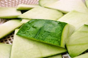 西瓜皮的作用与功效及食用方法