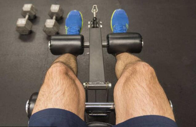 如何锻炼大腿肌肉 锻炼腿部肌肉的动作 1