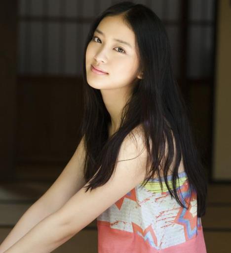 年轻的日本少女女优照片 都拥有极高的人气 4