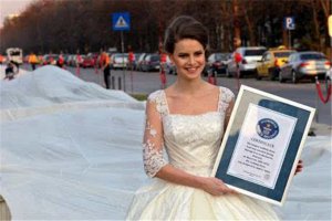 世界上最长的婚纱是什么 给人一种很大气的感觉